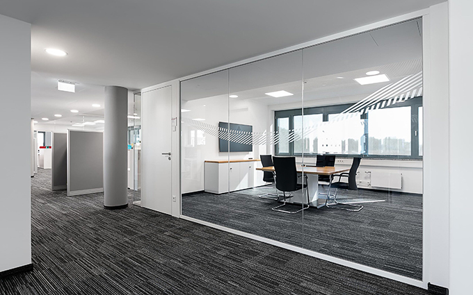Laatste bedrijfscasus over Siemens-project voor het sluiten van het commerciële gebouw SlimFrame Glass
