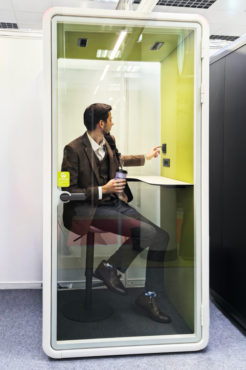 Laatste bedrijfscasus over Single people soundproof pod : introduction to Model S