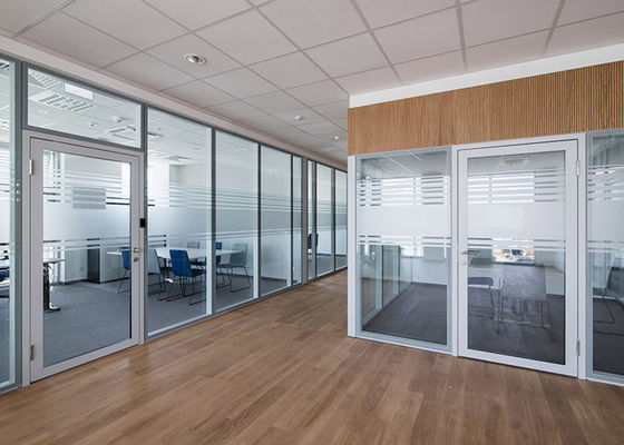 Verborgen raam 108 mm dubbel glas wit raam helder glas glasgries wandprofiel