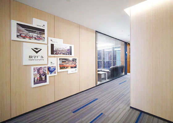 solide scheidingswandplaat met melamine deur staal deur glazen wand scheidingswand voor kantoorruimte